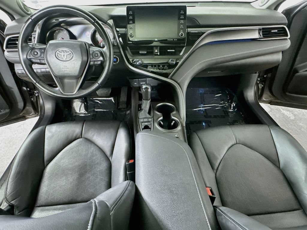 Used 2022 Toyota Camry XSE w/ Navigation Package FWD image 14