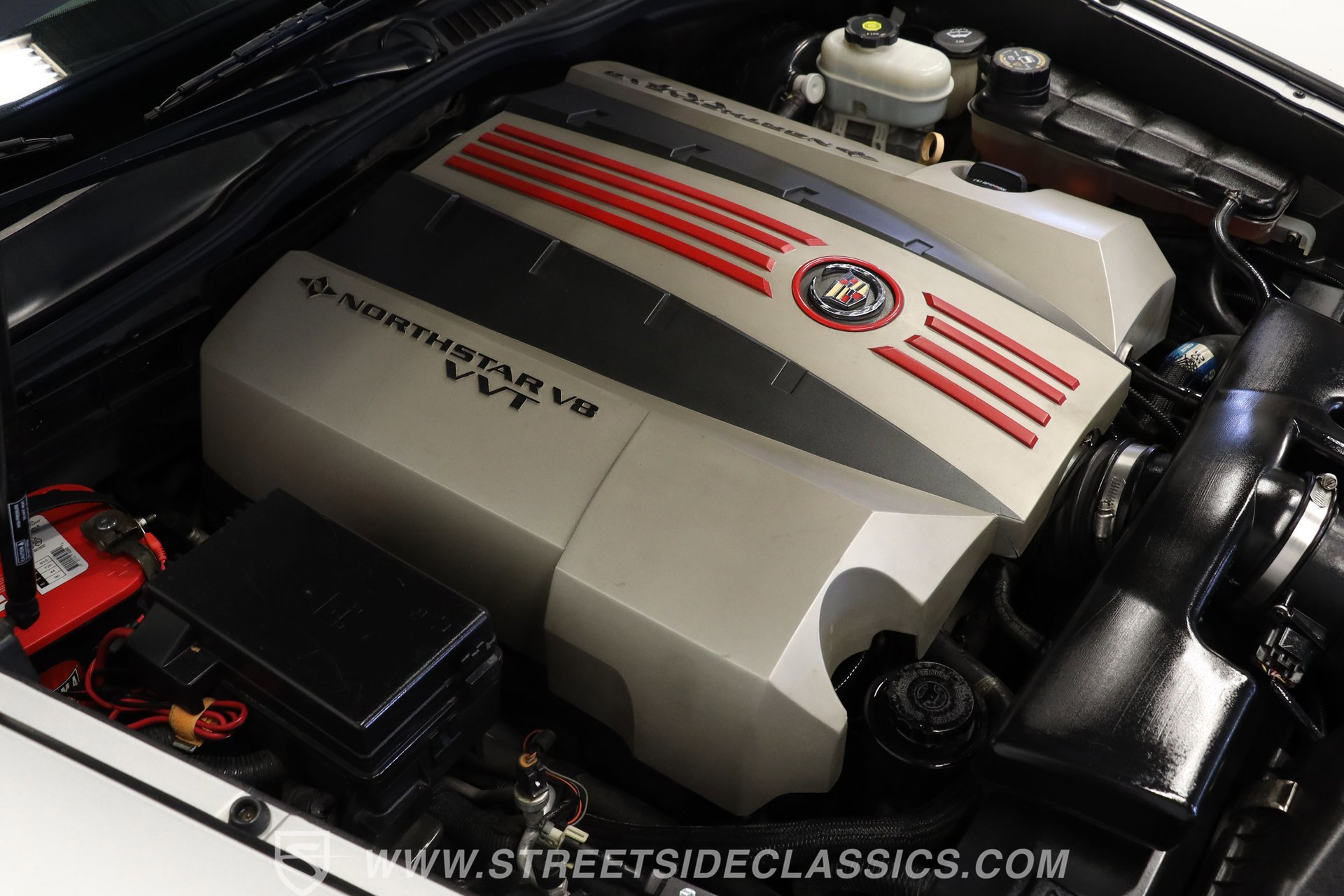 Used 2009 Cadillac XLR image 31