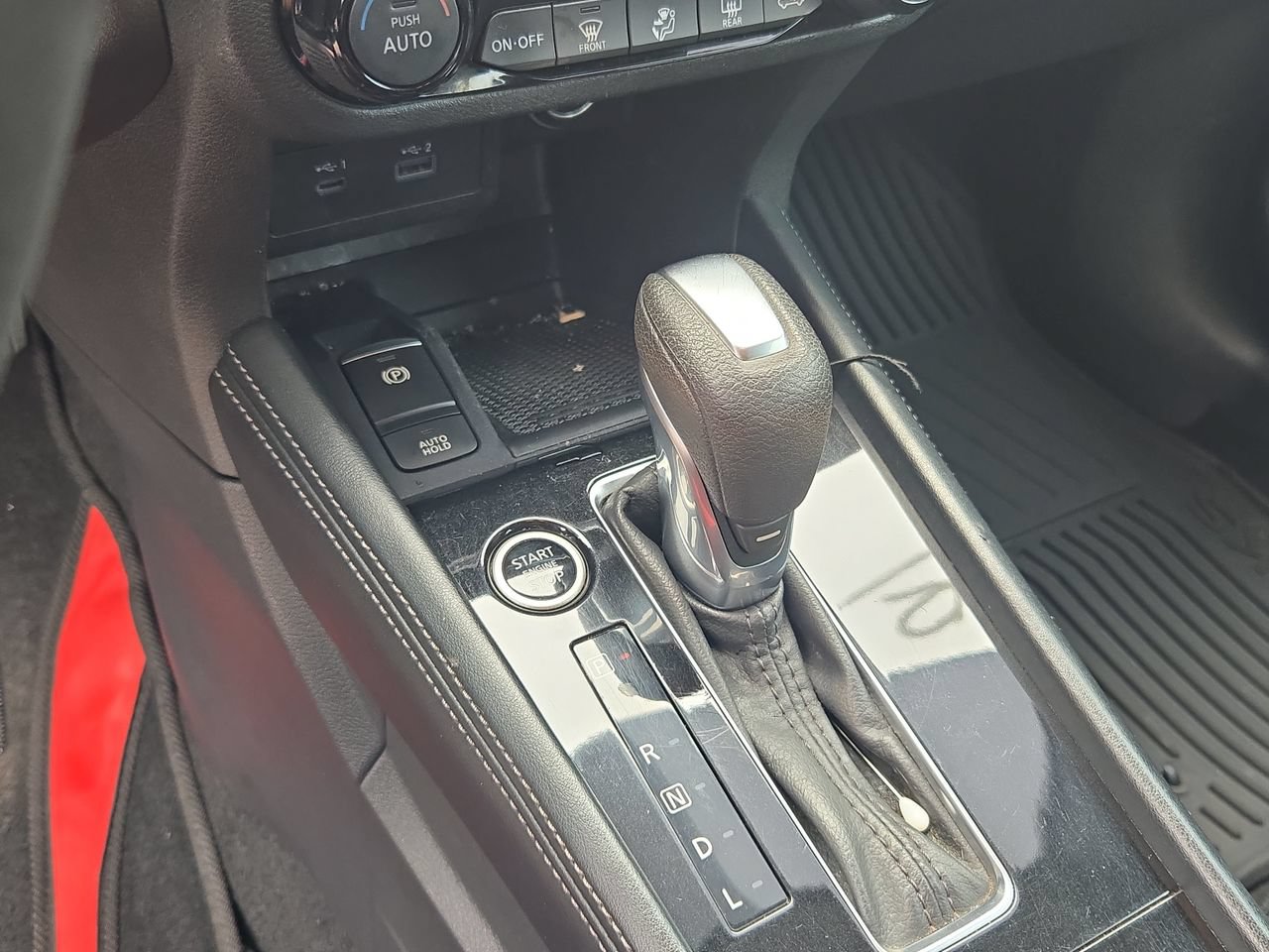 Certified 2024 Nissan Kicks SR FWD image 14