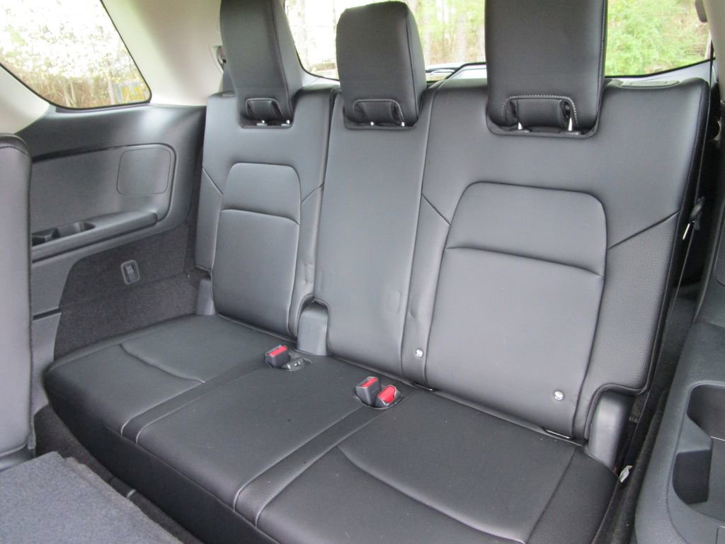 Used 2024 Nissan Pathfinder SL image 17