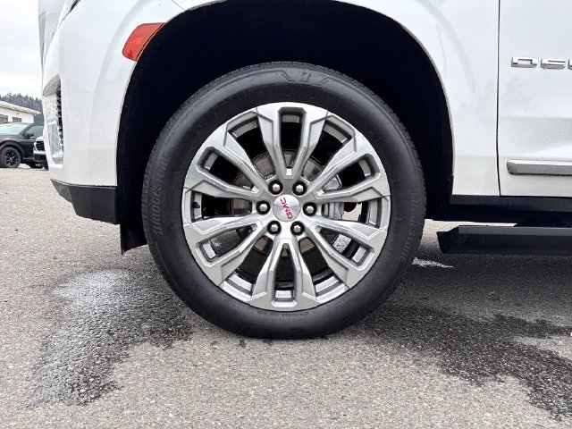 Used 2021 GMC Yukon XL Denali w/ Denali Ultimate Package AWD/4WD image 33