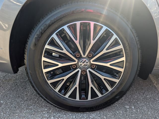 Used 2019 Volkswagen Jetta image 26