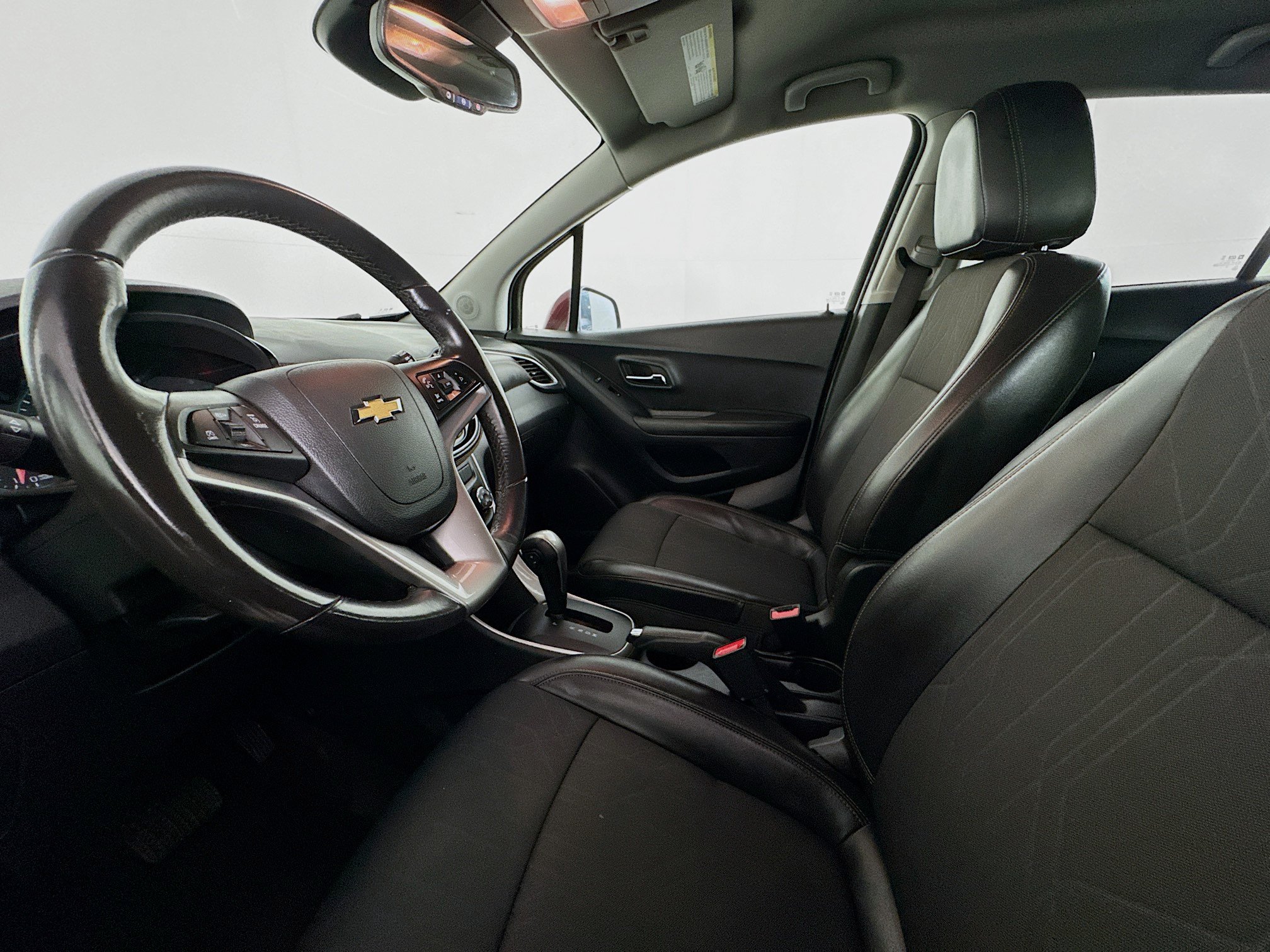 Used 2022 Chevrolet Trax LT w/ LT Convenience Package FWD image 20