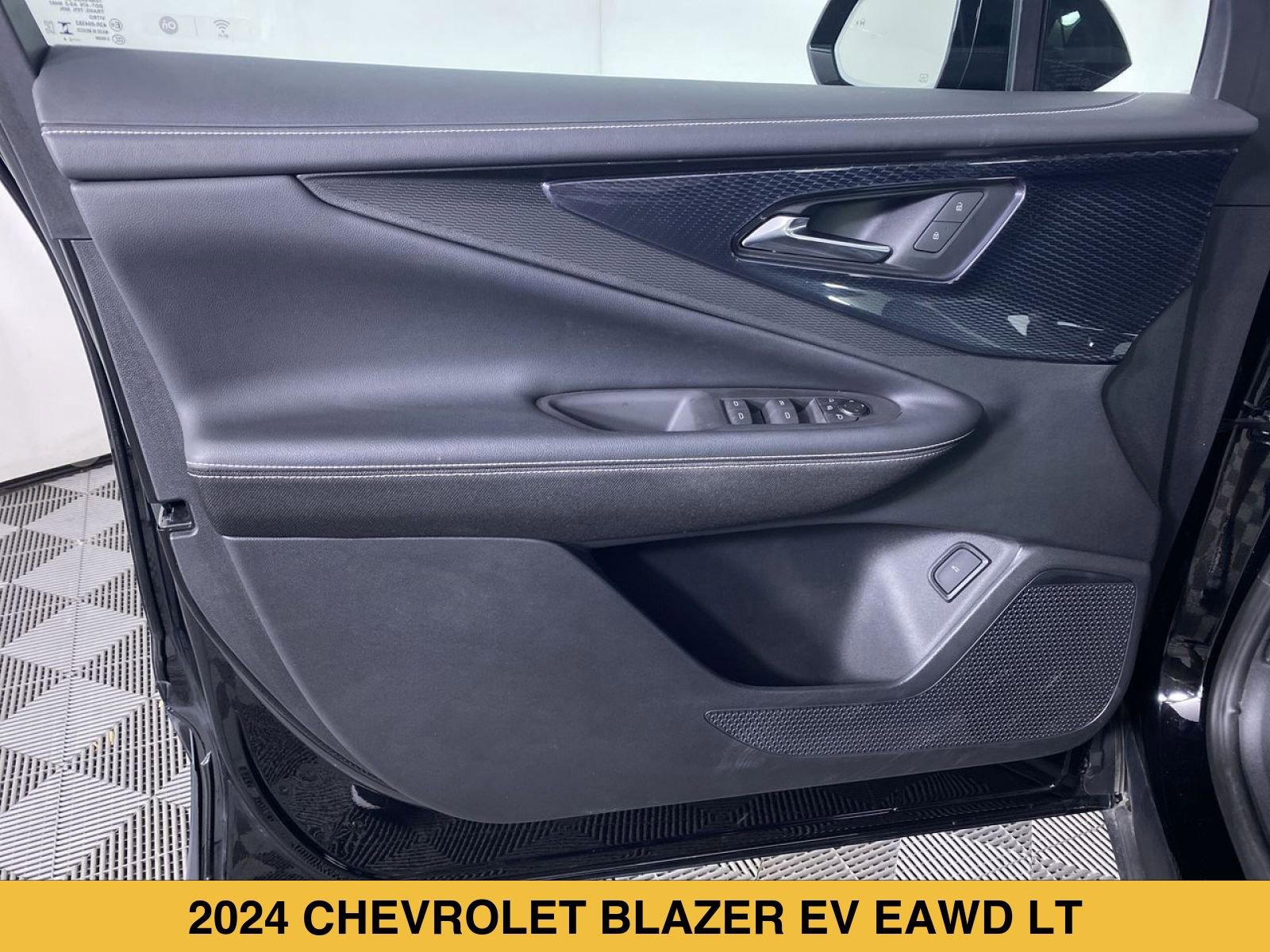 Certified 2024 Chevrolet Blazer EV LT AWD/4WD image 12