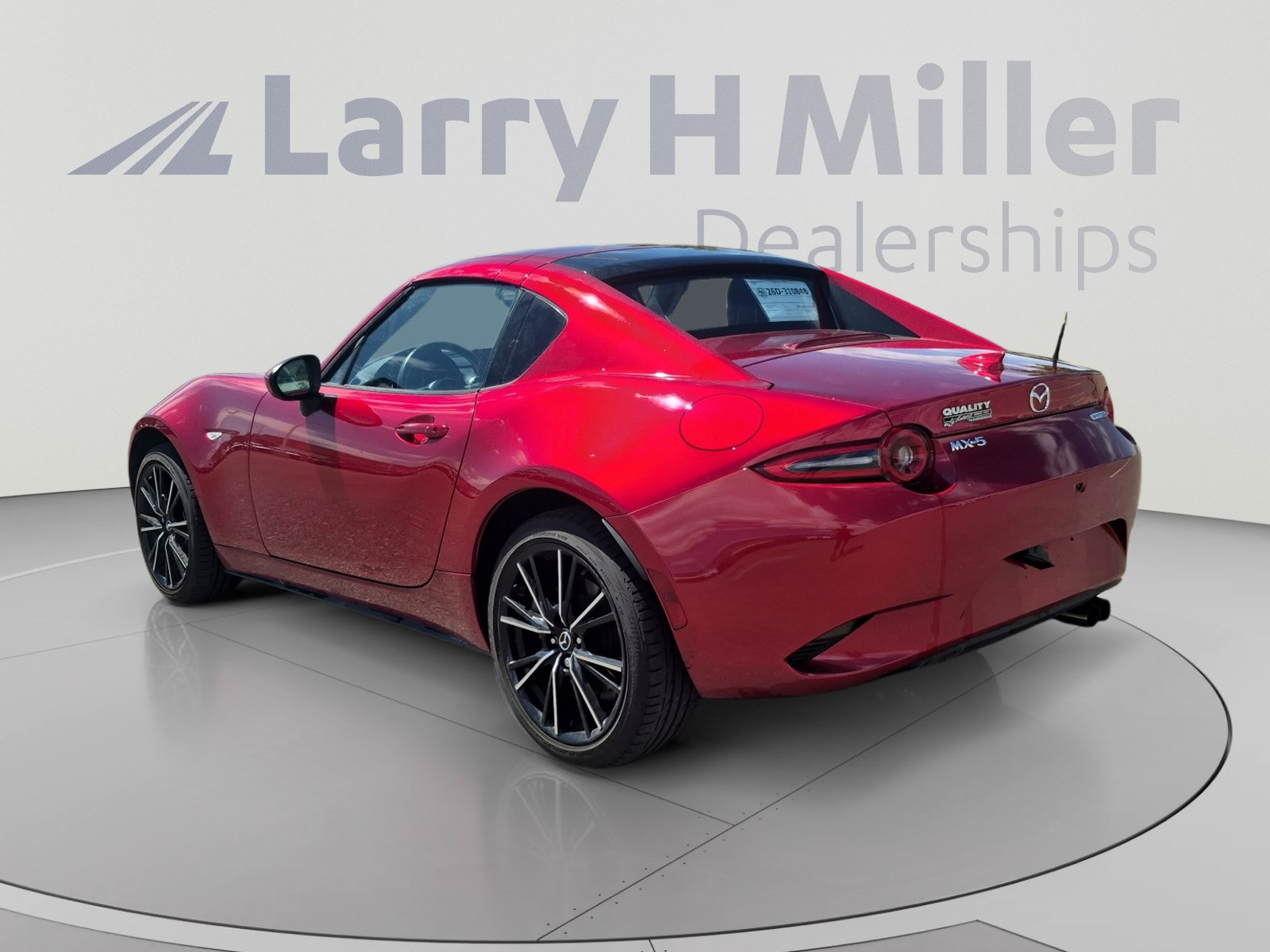 Used 2024 MAZDA MX-5 Miata RF Grand Touring w/ Weather Package RWD image 3