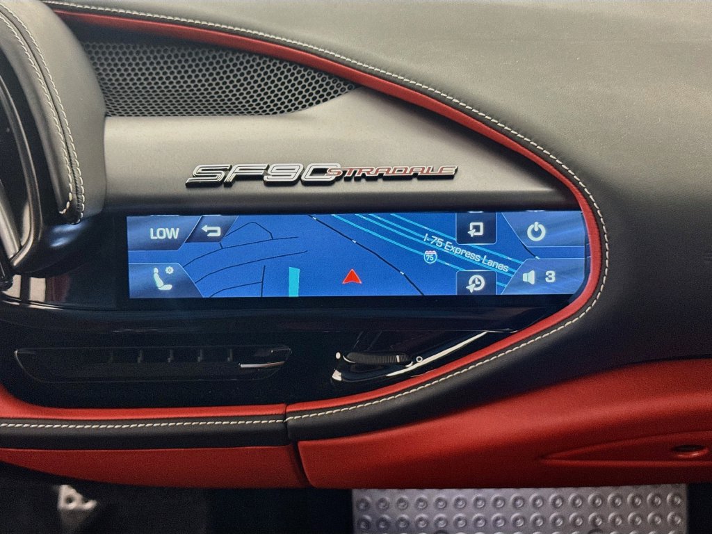 Used 2022 Ferrari SF90 Stradale AWD/4WD image 13
