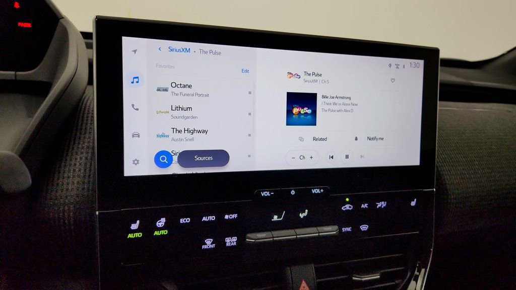 Used 2023 Subaru Solterra AWD image 17