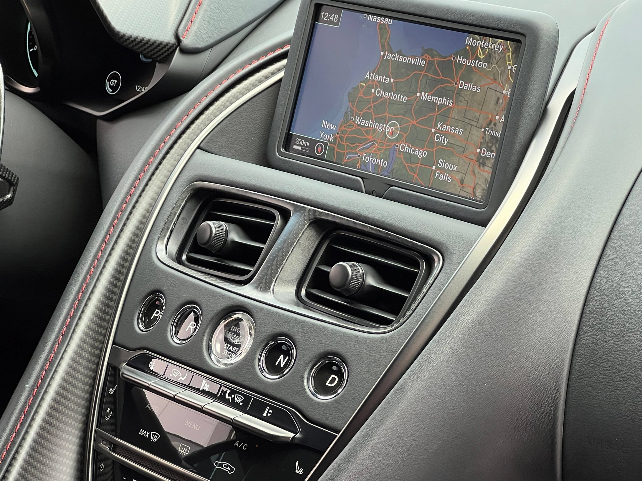 Used 2023 Aston Martin DBS Coupe RWD image 41