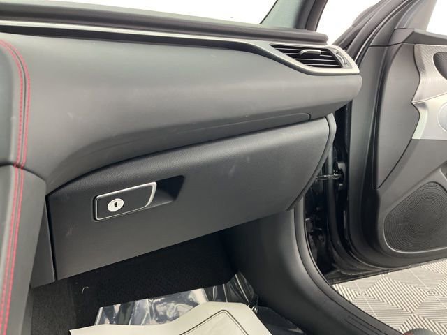 Used 2023 Genesis G70 3.3T w/ Sport Advanced Package image 39