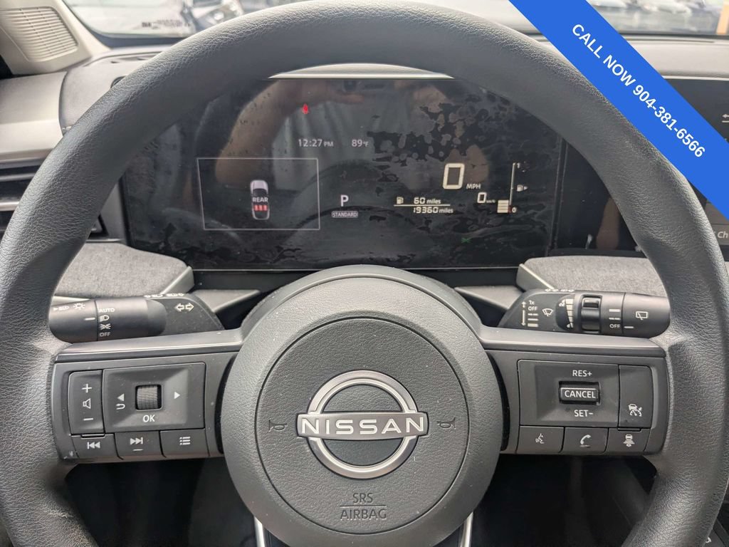 Used 2025 Nissan Kicks SV FWD image 28