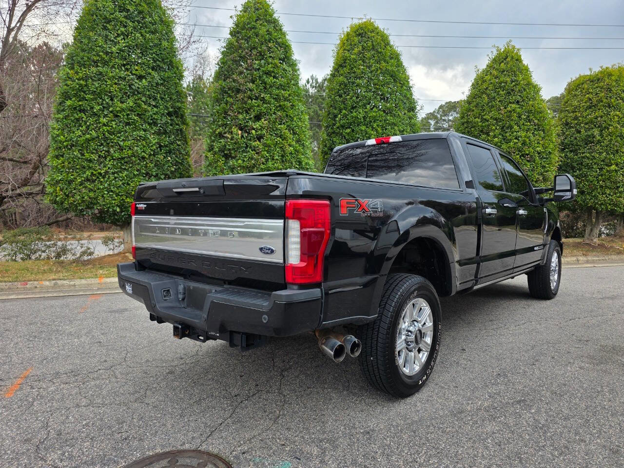 Used 2019 Ford F250 Limited image 6