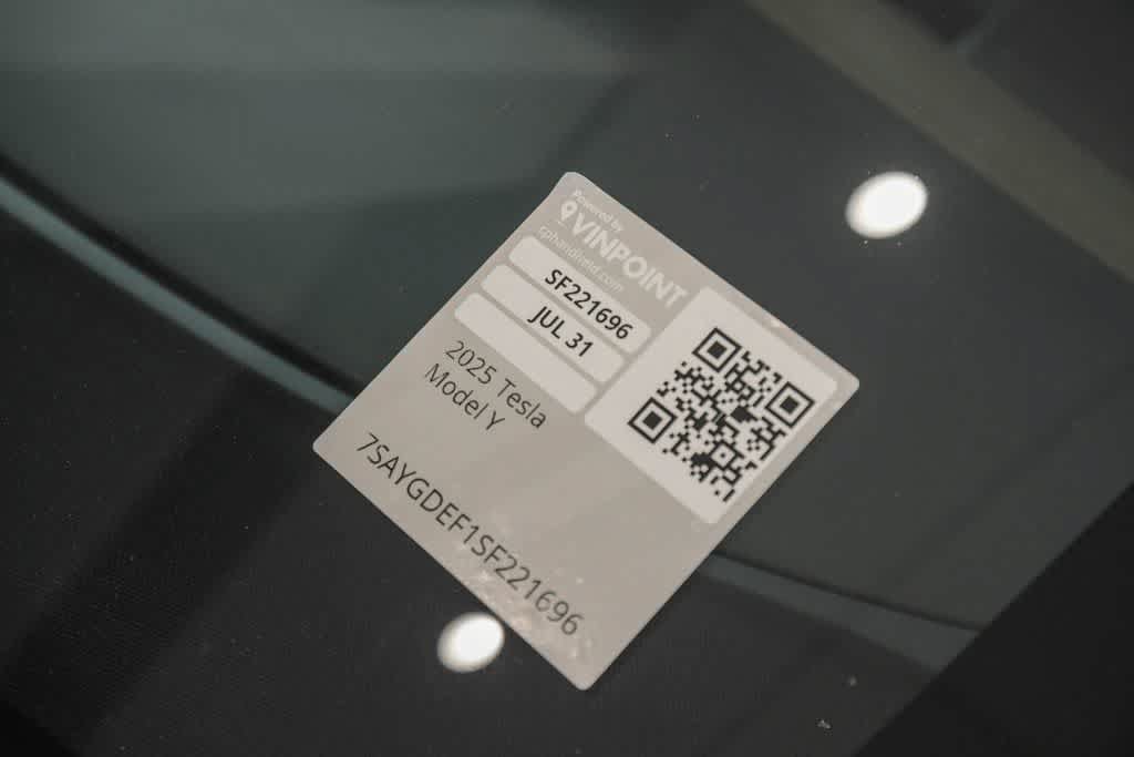 Used 2025 Tesla Model Y Performance AWD/4WD image 30