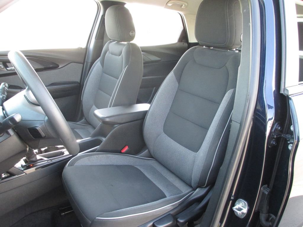 Used 2021 Chevrolet TrailBlazer LS image 16