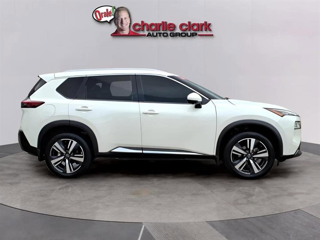 Used 2023 Nissan Rogue SL image 6