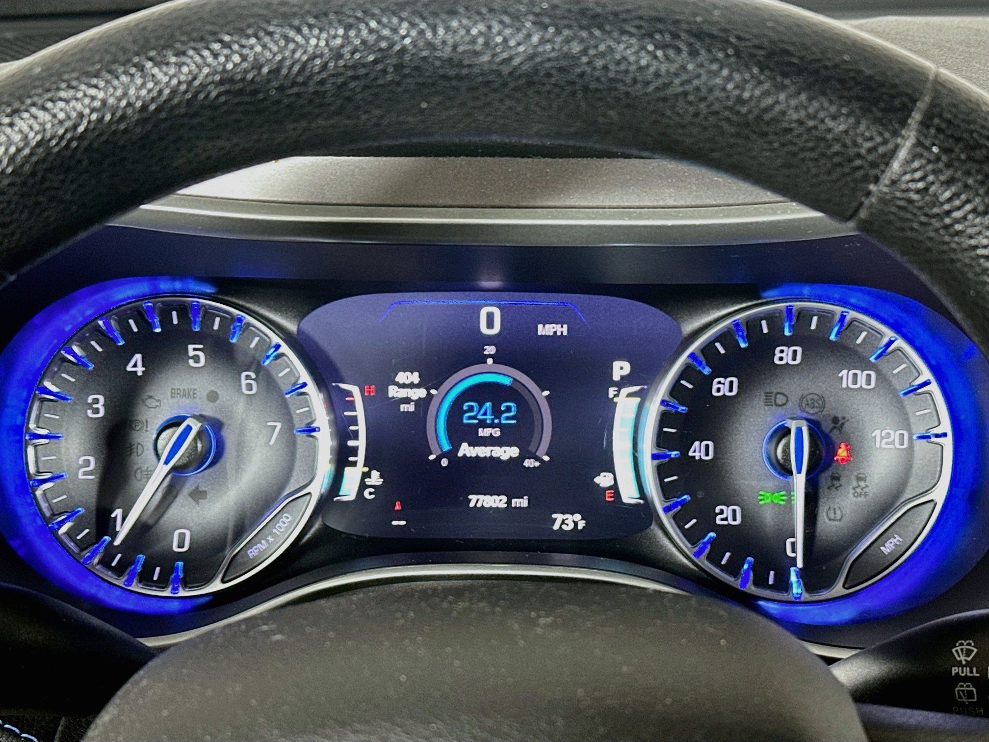 Used 2021 Chrysler Pacifica Touring FWD image 12