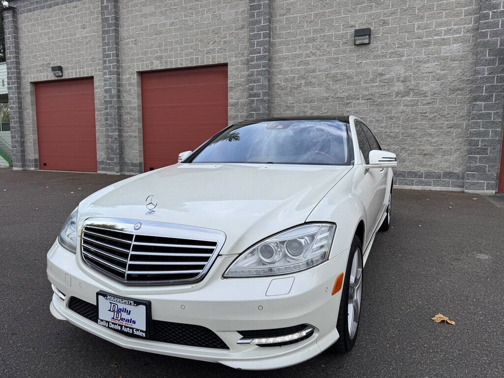 Used 2010 Mercedes-Benz S 550 4MATIC image 9
