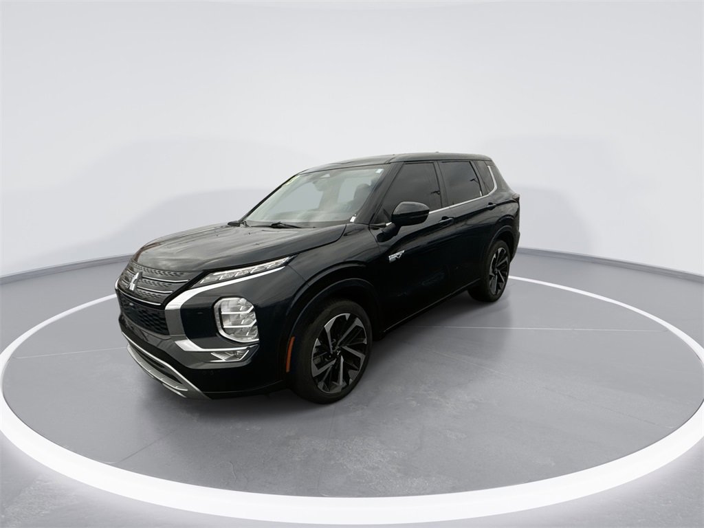 Used 2023 Mitsubishi Outlander SE image 4