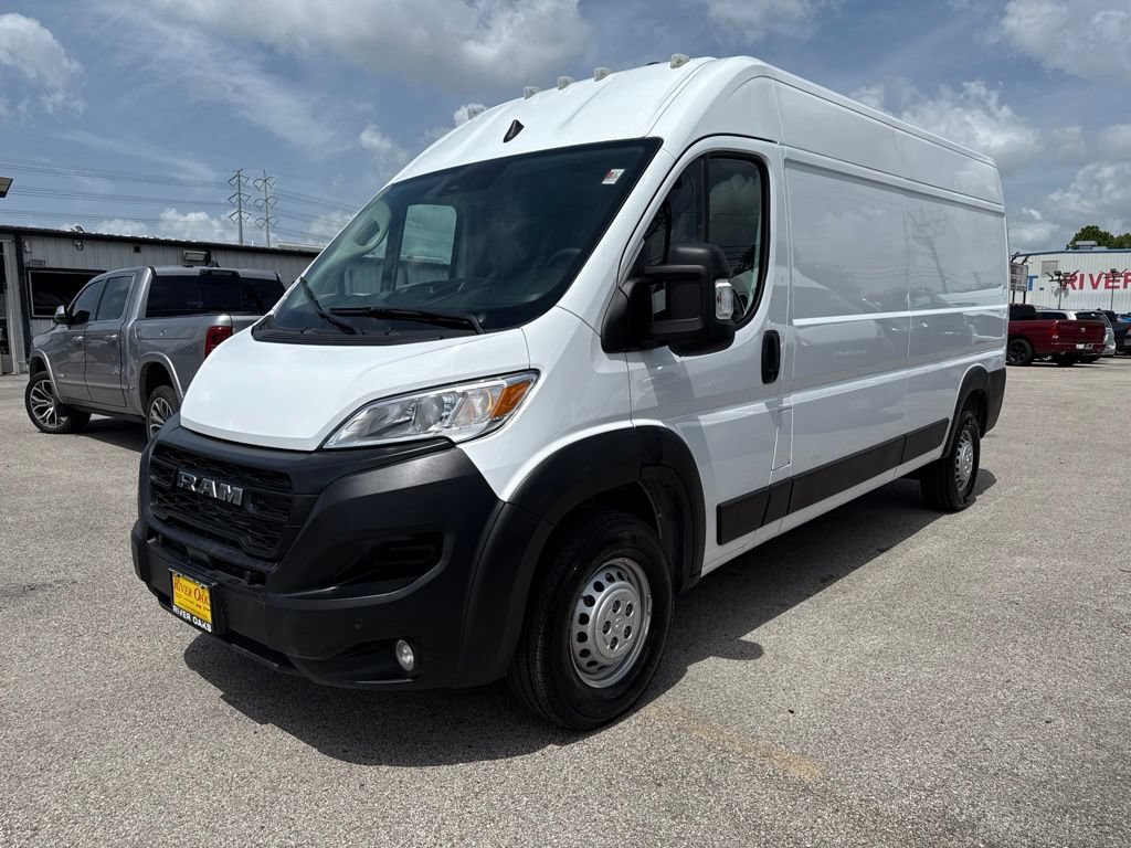 Used 2026 RAM ProMaster 2500 w/ Safety Group FWD image 3