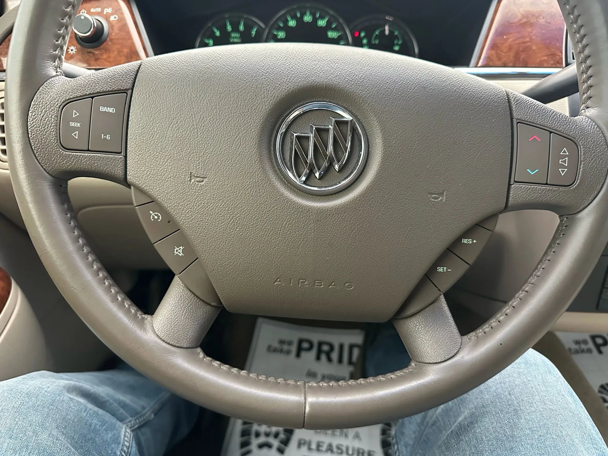 Used 2005 Buick LaCrosse CX w/ Silver Convenience Package image 23