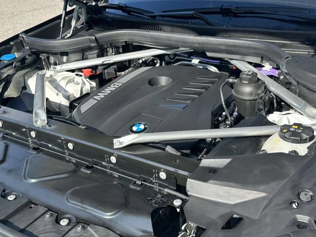 Certified 2024 BMW X5 xDrive40i w/ M Sport Package AWD/4WD image 17