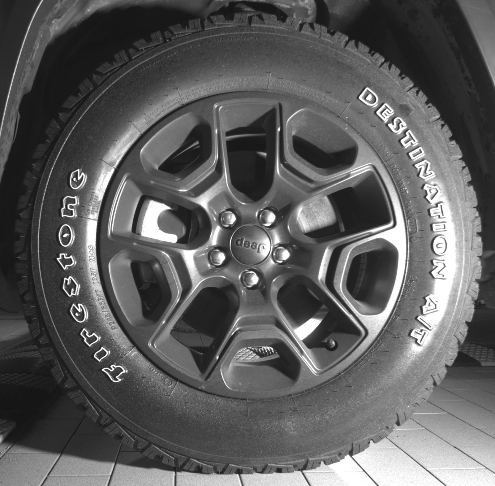Used 2022 Jeep Cherokee Latitude AWD/4WD image 9