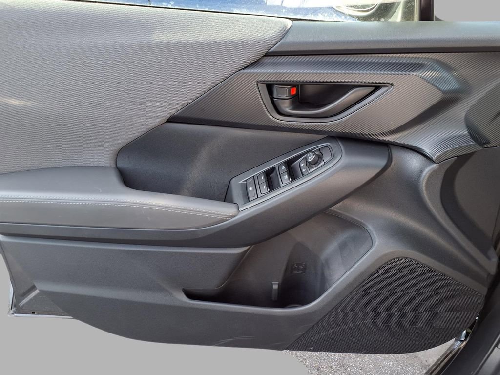 Certified 2025 Subaru Crosstrek 2.0i Premium image 17