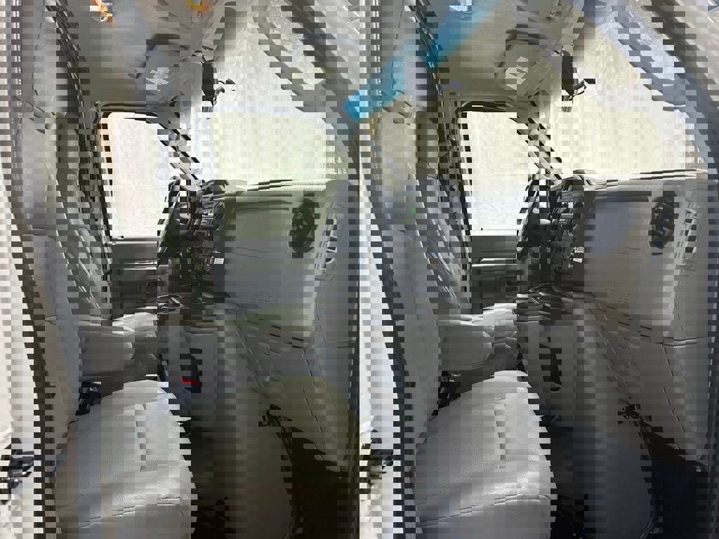 Used 2024 Ford E-350 and Econoline 350 Super Duty image 42