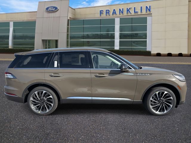 New 2026 Lincoln Aviator Reserve image 8