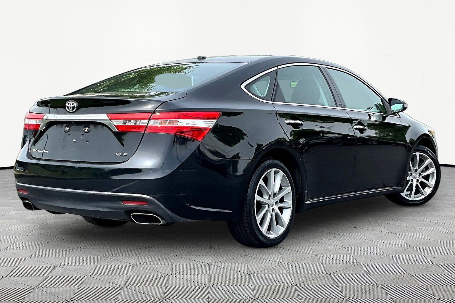 Used 2014 Toyota Avalon XLE Touring FWD image 6