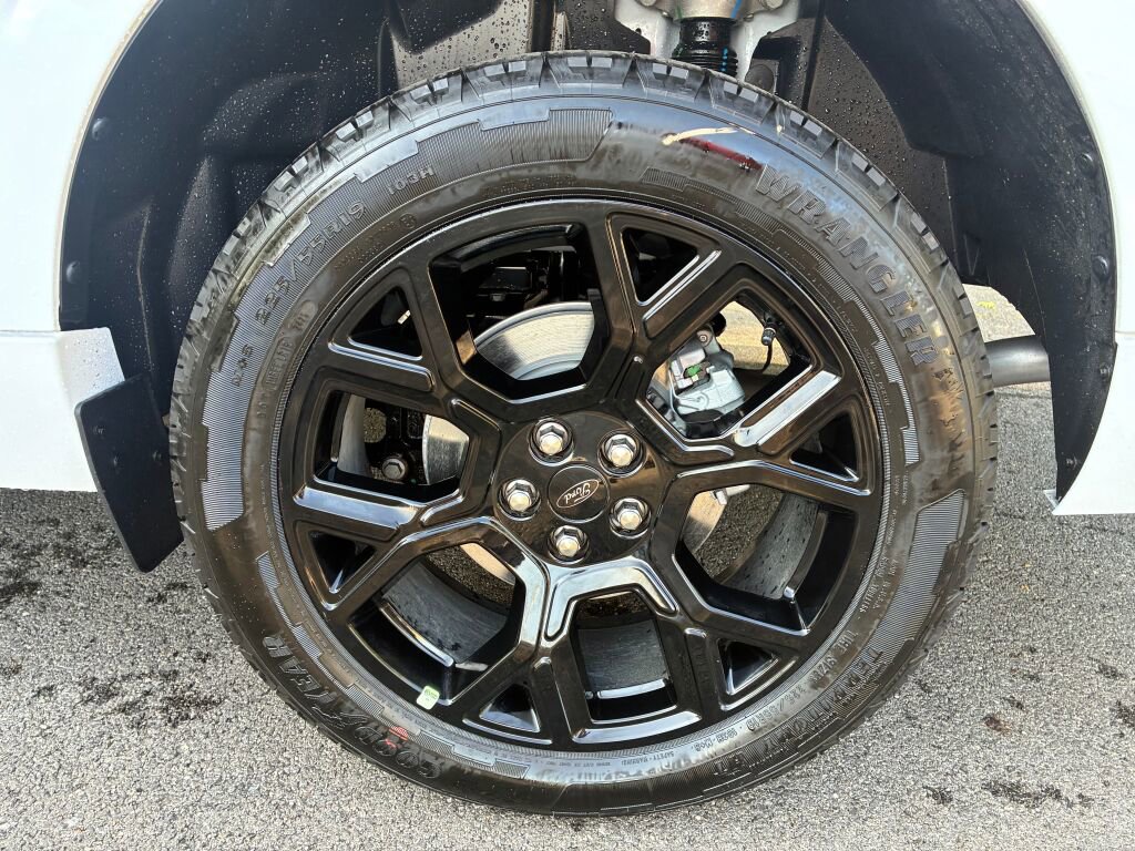 New 2025 Ford Maverick Lobo AWD/4WD image 16