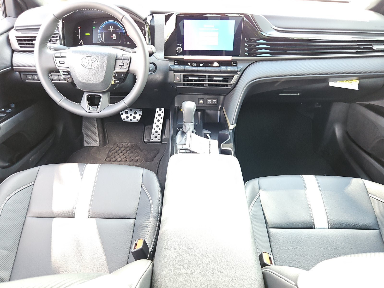 New 2026 Toyota Camry SE FWD image 9