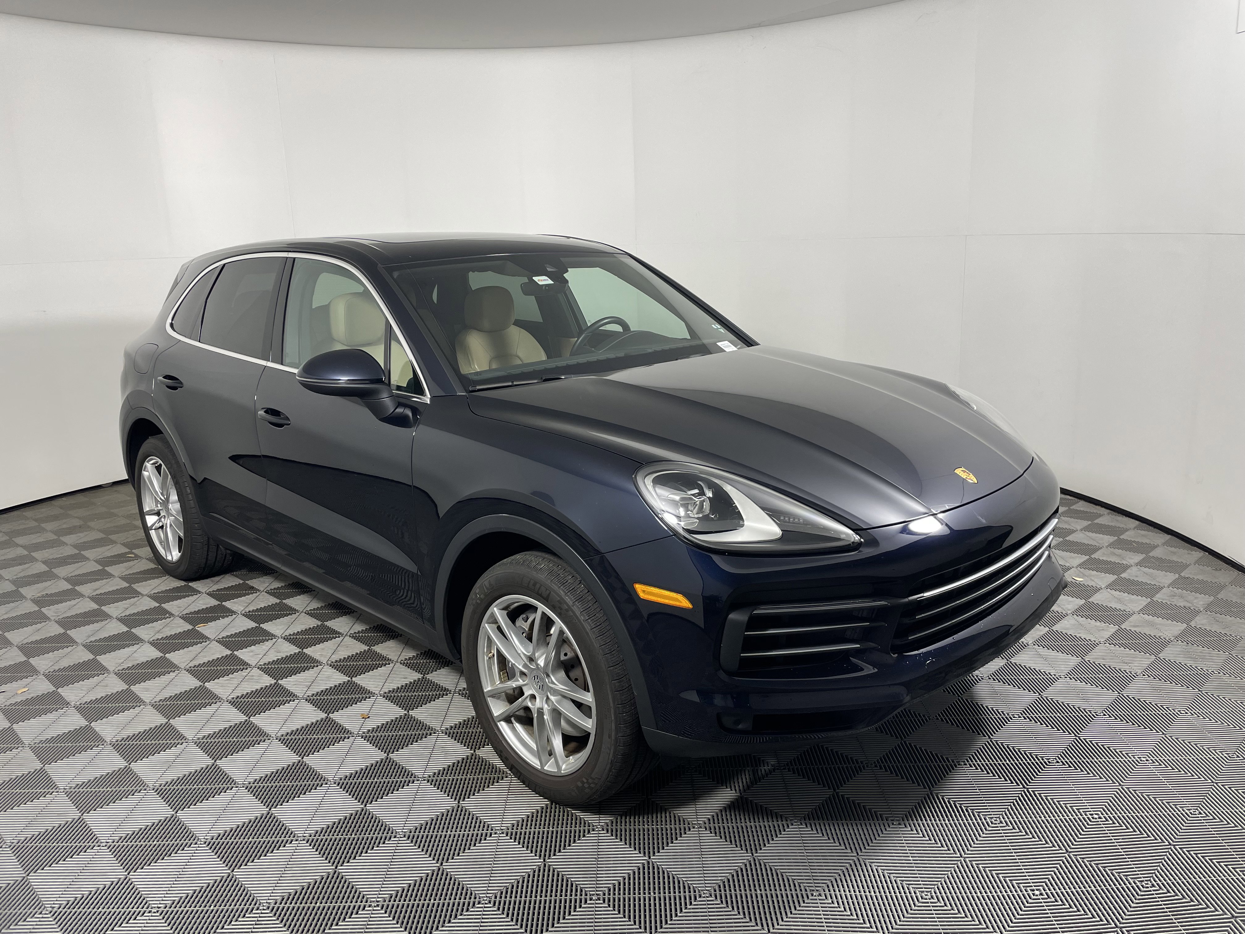 Certified 2021 Porsche Cayenne image 9