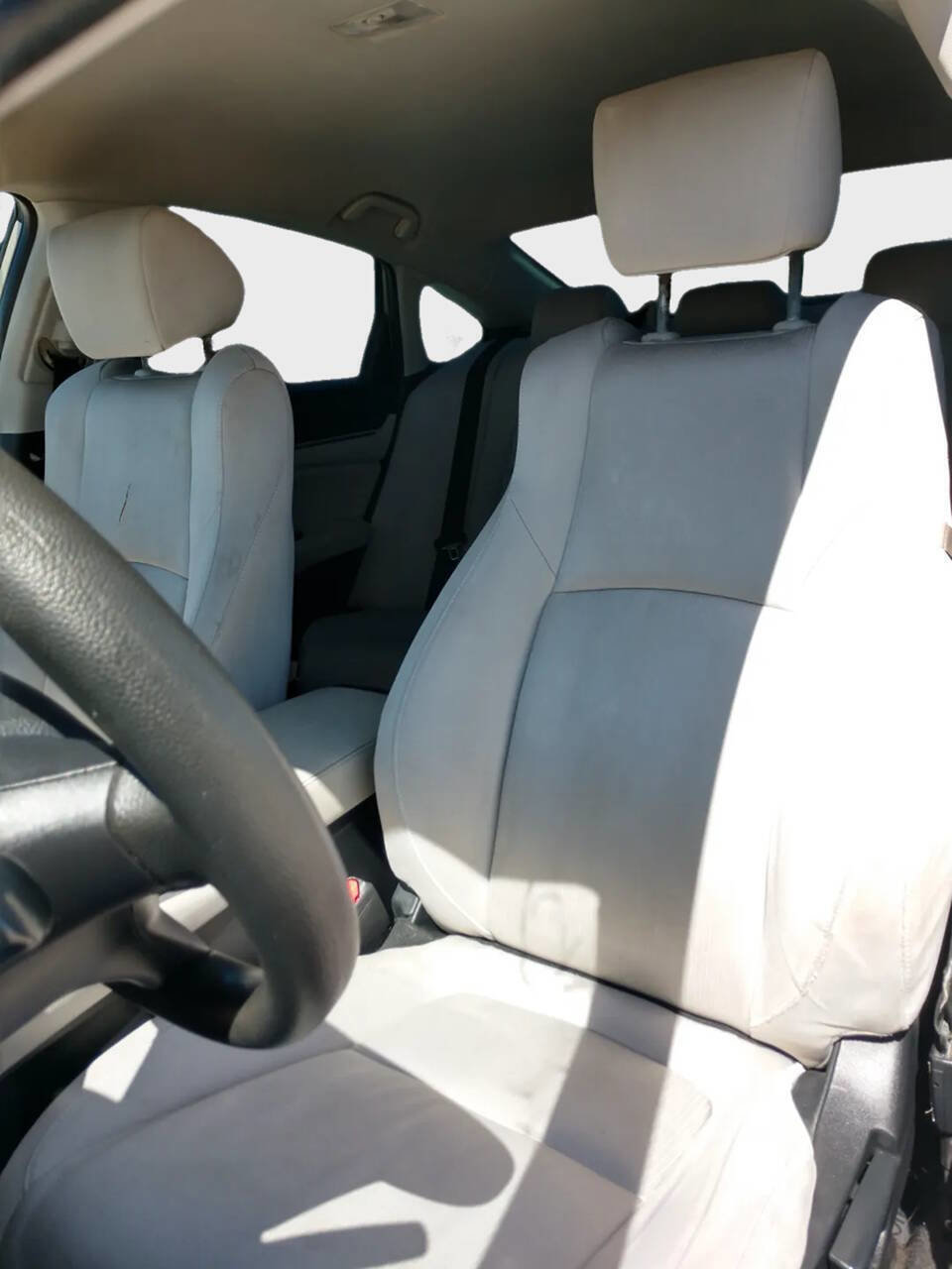 Used 2018 Honda Accord LX image 10