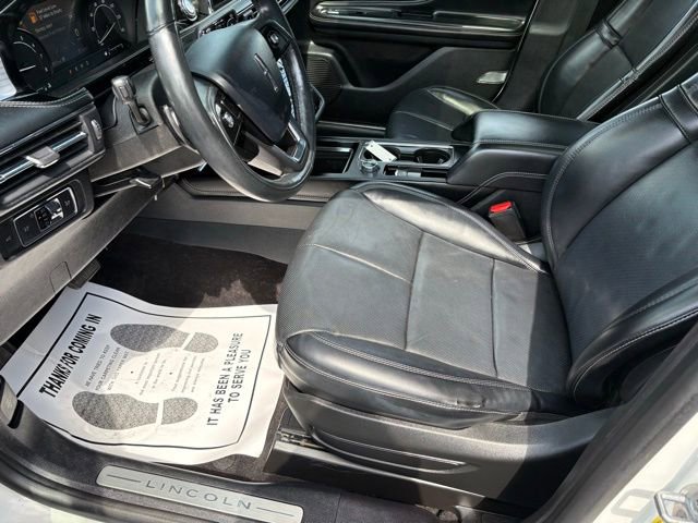 Used 2022 Lincoln Corsair AWD w/ Premium Package image 16
