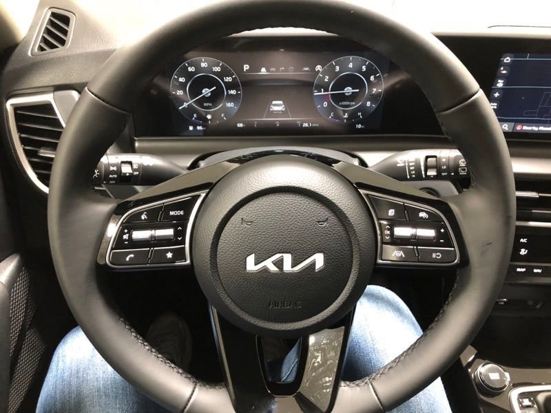 New 2026 Kia Seltos EX image 25