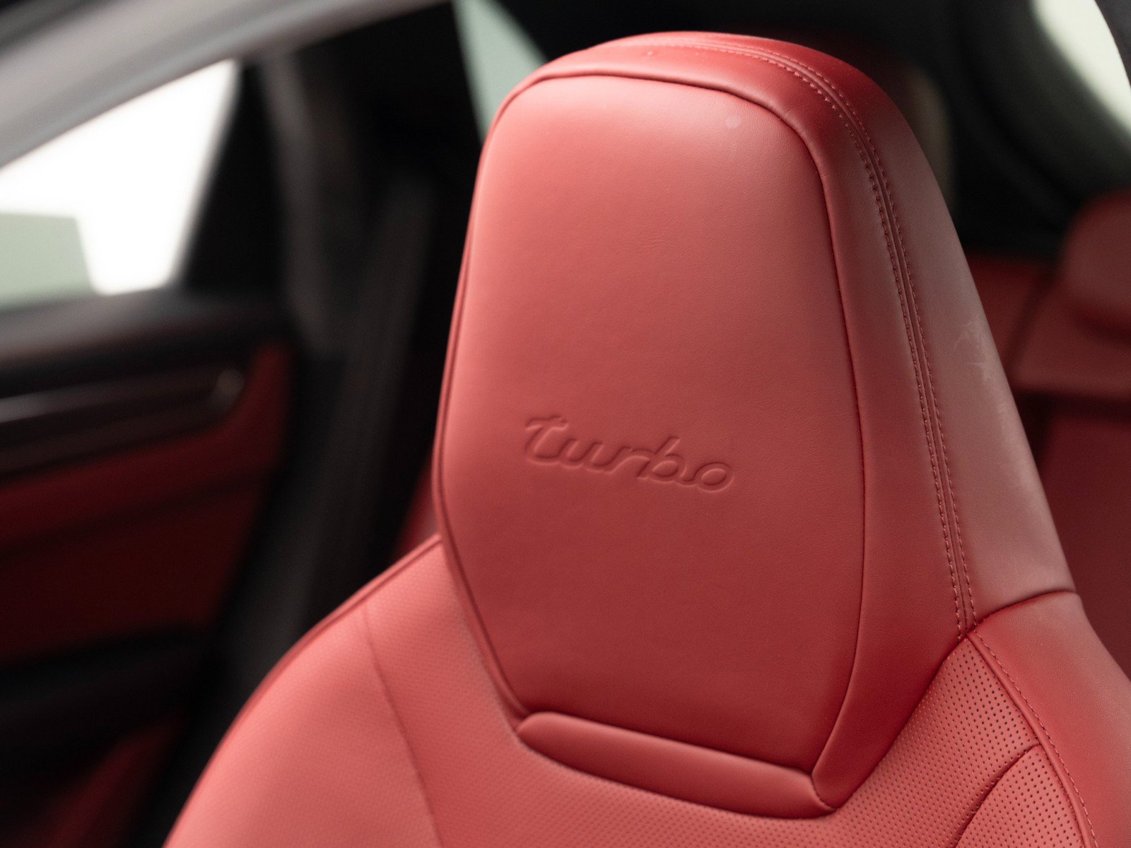 Certified 2023 Porsche Cayenne Turbo image 18