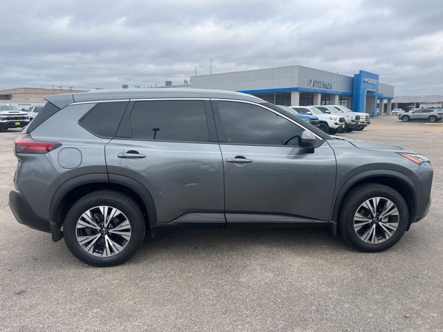 Used 2023 Nissan Rogue SV w/ SV Premium Package image 9