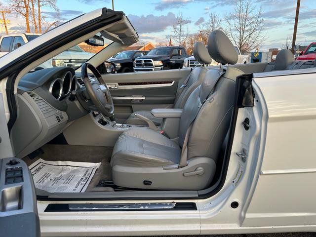 Used 2008 Chrysler Sebring Limited FWD image 11