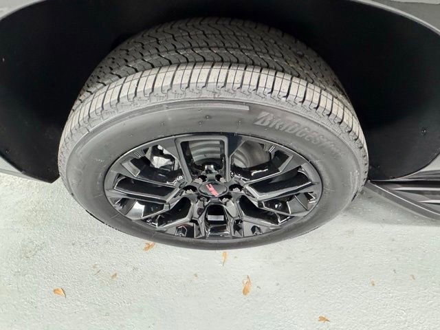 New 2026 GMC Yukon XL Elevation w/ LPO, Floor Liner Package image 4