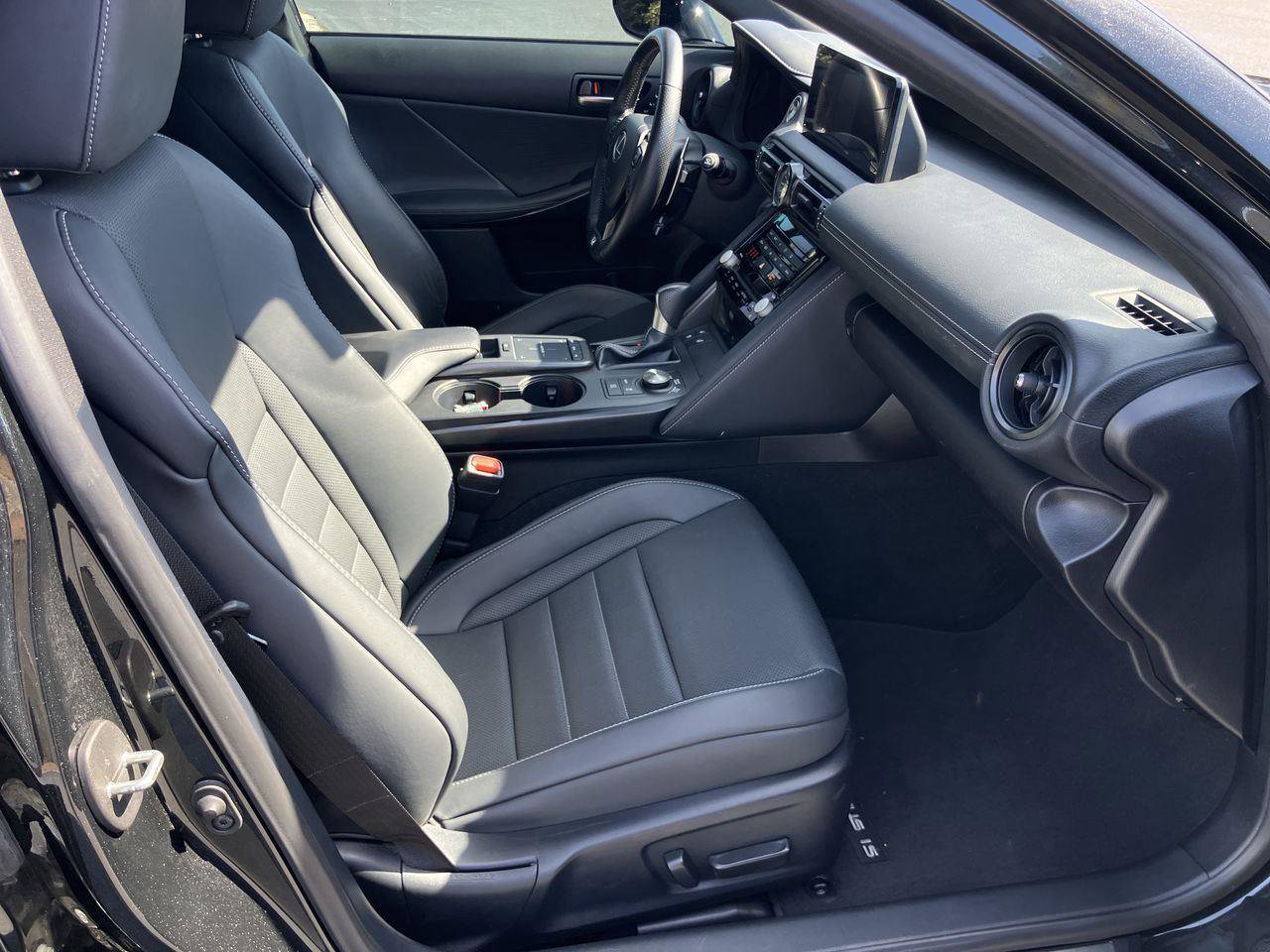 Used 2023 Lexus IS 350 F Sport image 35