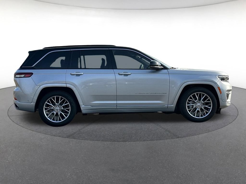 Certified 2025 Jeep Grand Cherokee Summit AWD/4WD image 7