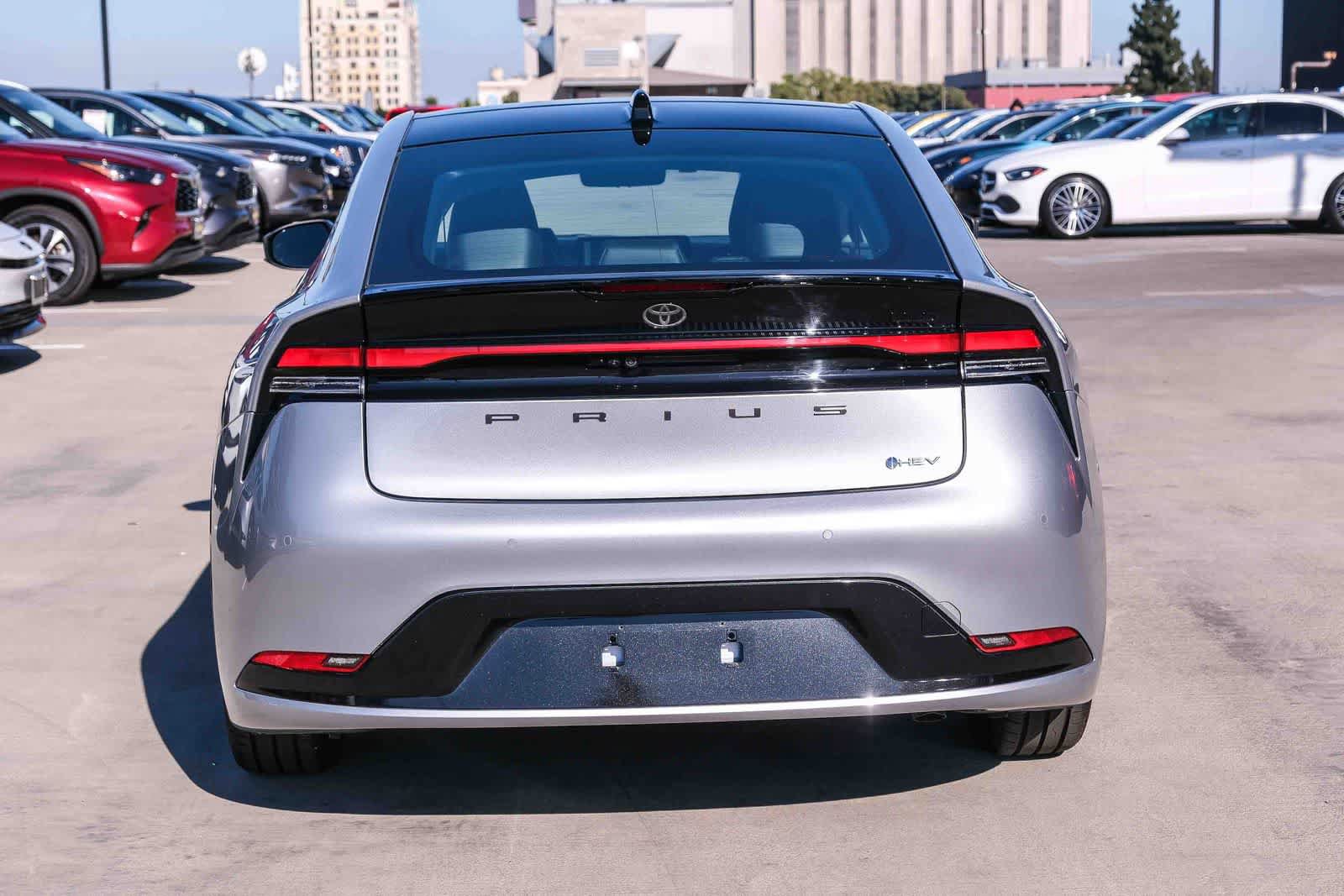 New 2025 Toyota Prius Limited FWD image 5