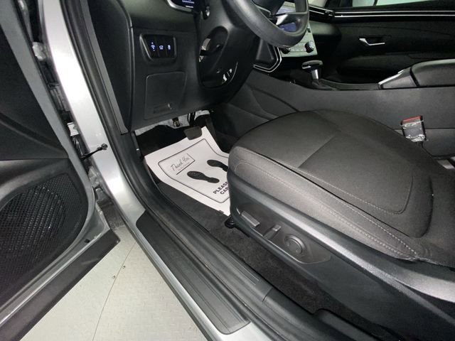 Used 2023 Hyundai Tucson SEL w/ Cargo Package image 12