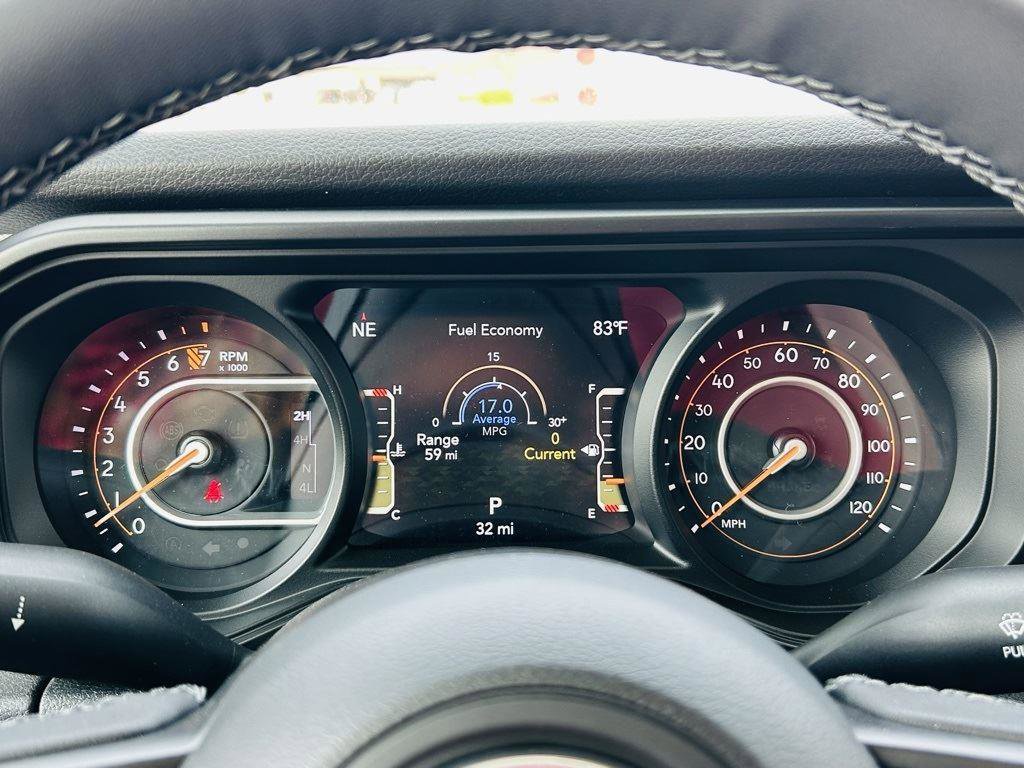 New 2025 Jeep Gladiator Sport image 18