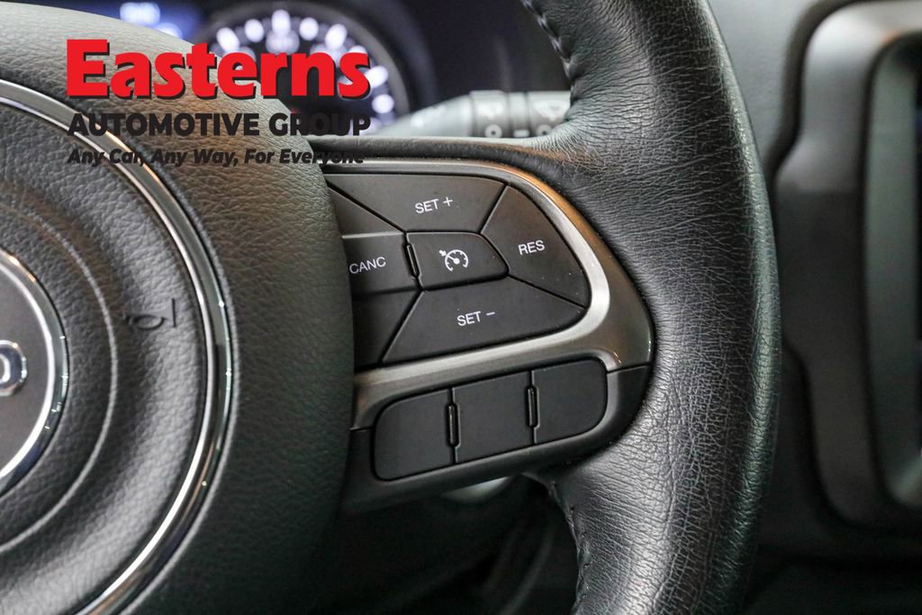 Used 2021 Jeep Renegade Limited image 16