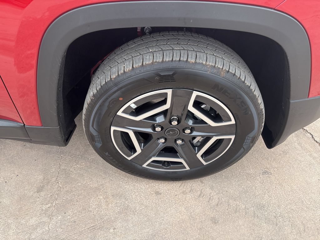 New 2026 Jeep Cherokee Laredo AWD/4WD image 12