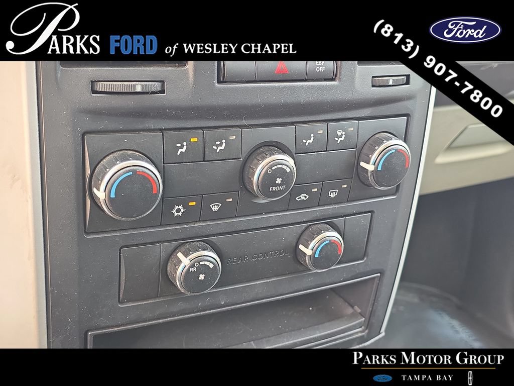 Used 2010 Dodge Grand Caravan SXT FWD image 22