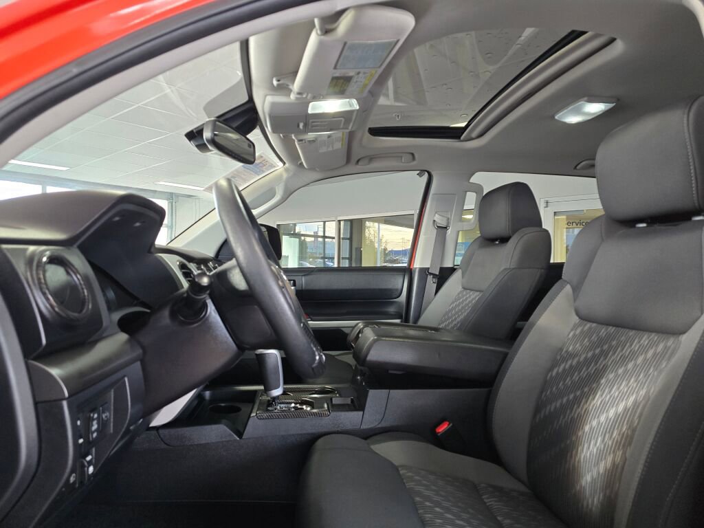 Used 2018 Toyota Tundra Limited image 22