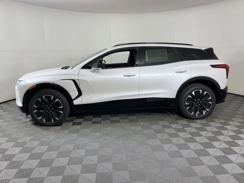 New 2025 Chevrolet Blazer EV RS w/ Super Cruise Package AWD/4WD image 2