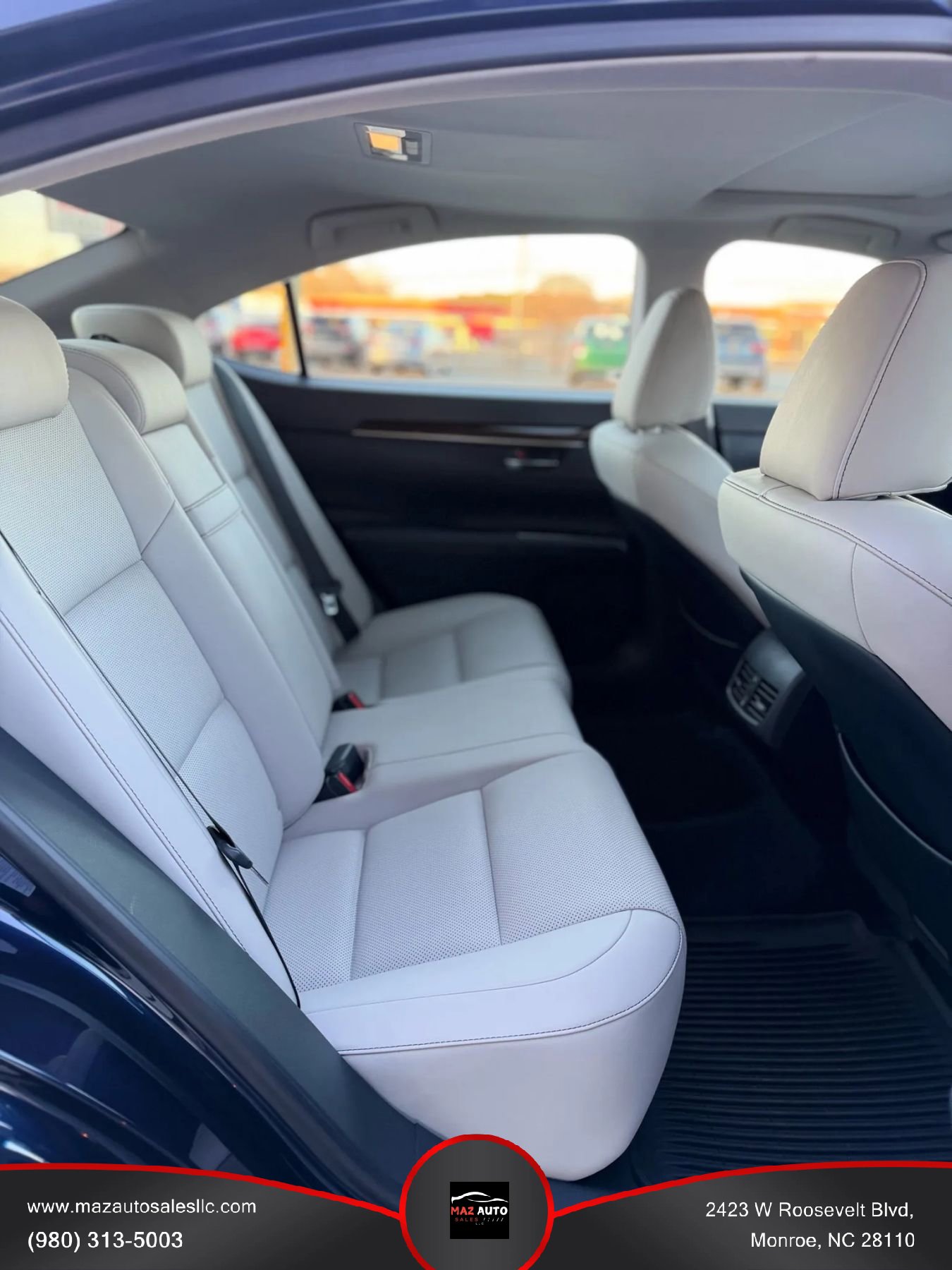 Used 2016 Lexus ES 350 w/ Navigation System Package image 15